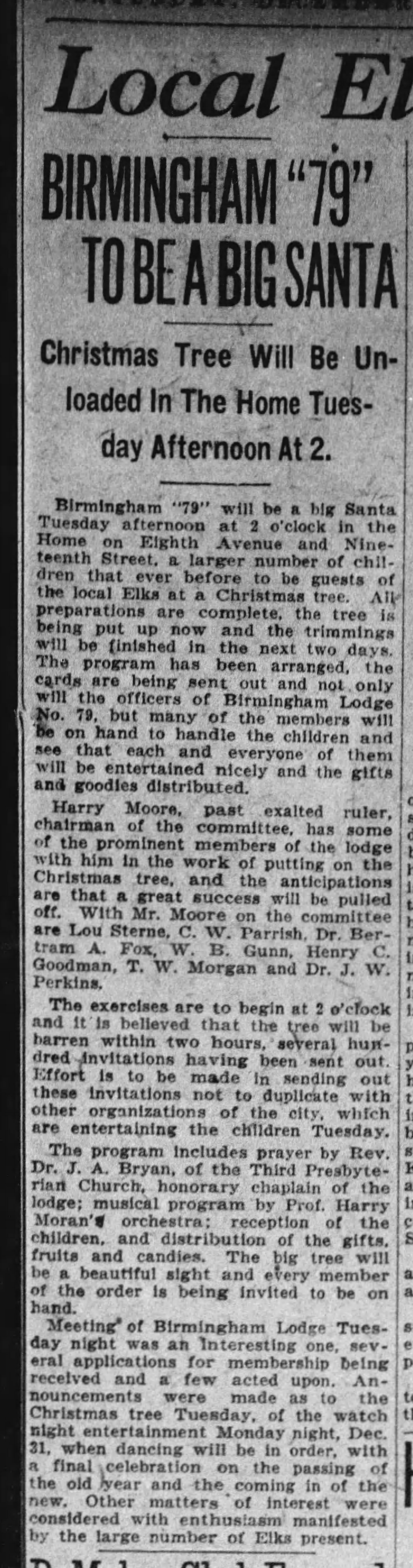 Local Elks Will Entertain Children with Large Christmas Tree